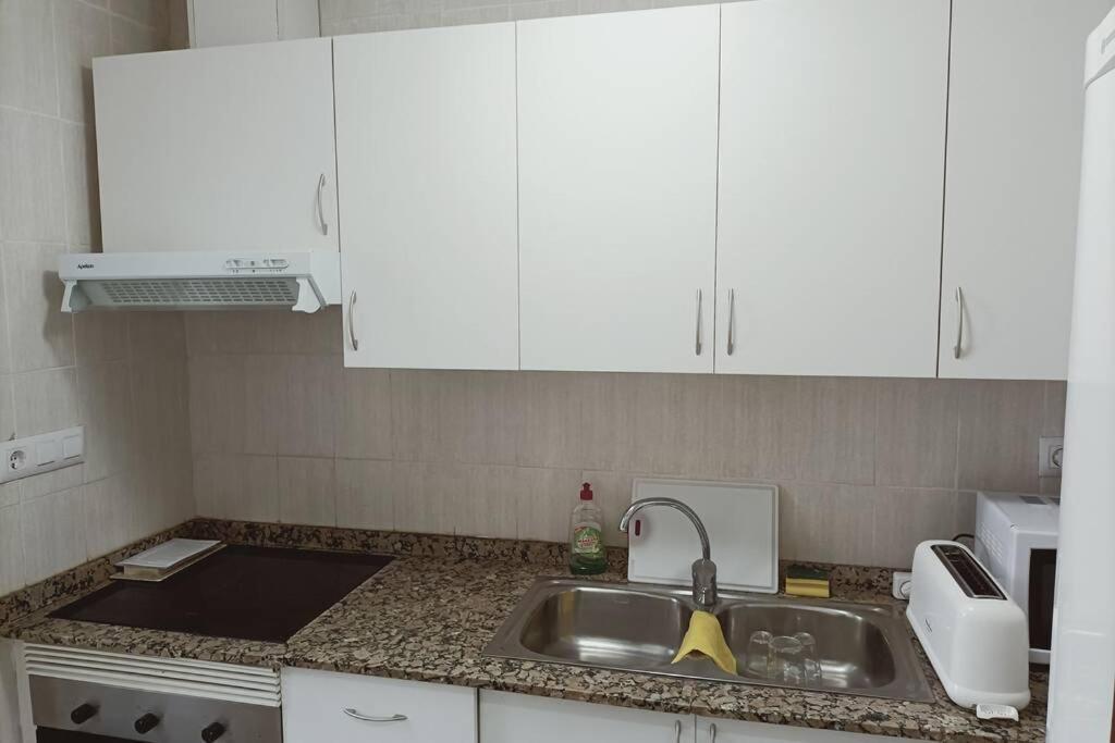 2 Bedroom Townhouse In Beautiful Gated Complex Benidorm Bagian luar foto